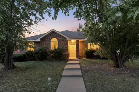 2833 Saint Croix Ave, Lancaster, TX 75146
