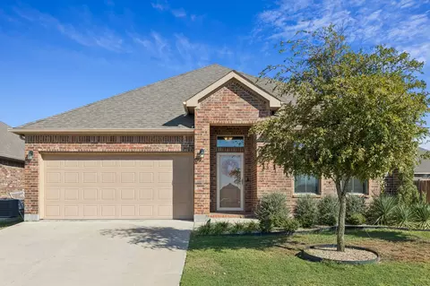 145 Wagon Wheel Dr, Waxahachie, TX 75167