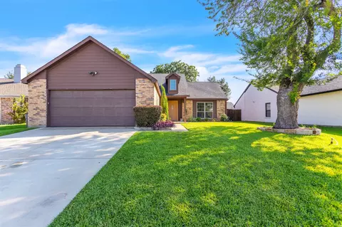 506 Rosewood Ln, Forney, TX 75126