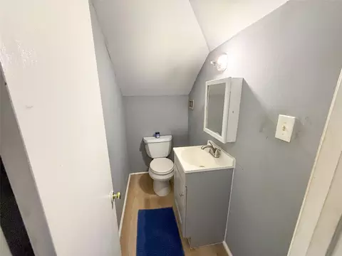 Bath - 1210 Monroe St, Commerce, TX 75428 photo 1 of 1