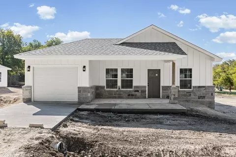 305 Meador St, Moody, TX 76557
