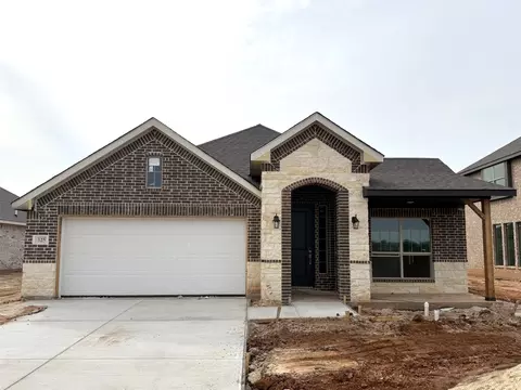 325 Los Llanos Rd, Granbury, TX 76048