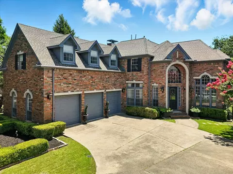 2008 Boxwood Dr, Irving, TX 75063