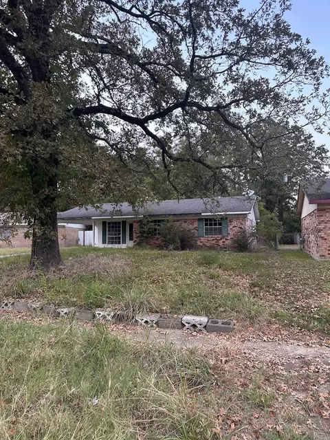 721 Damaka Dr, Shreveport, LA 71106