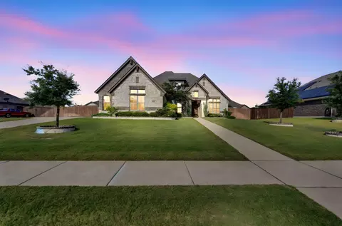 5617 S 14th St, Midlothian, TX 76065