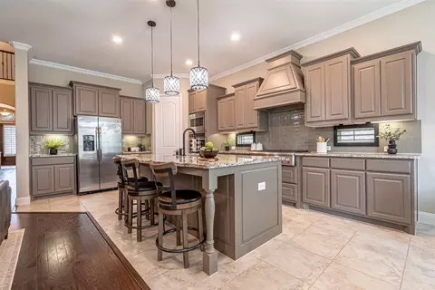 Kitchen - 803 Red Maple Rd, Euless, TX 76039 photo 4 of 4