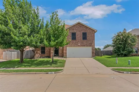 1205 Saltgrass Dr, Crowley, TX 76036