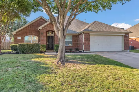 102 Rock Meadow Trl, Mansfield, TX 76063