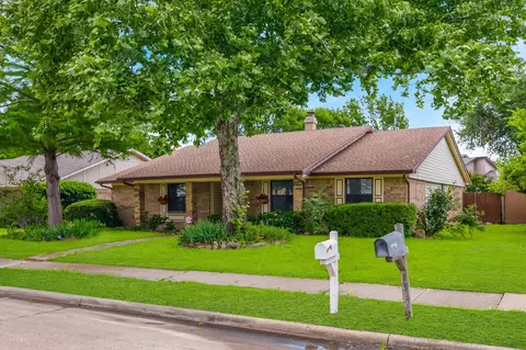 1318 Westpark Dr, Garland, TX 75040