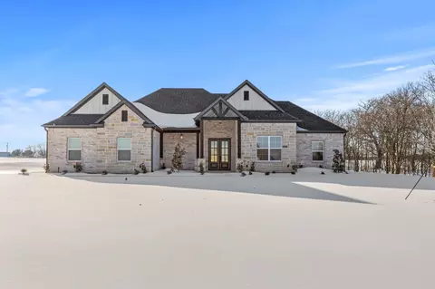 73 Dove Landing Rd, Valley View, TX 76272