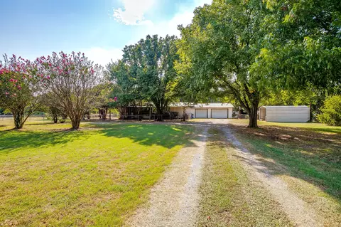2311 Chickering Rd, Cleburne, TX 76031