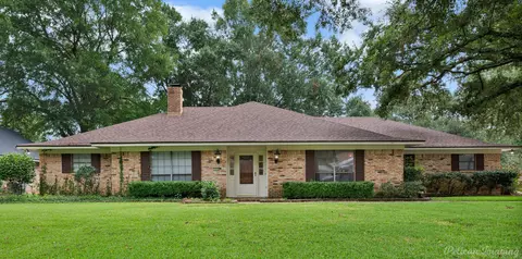 2006 Landau Ln, Bossier City, LA 71111