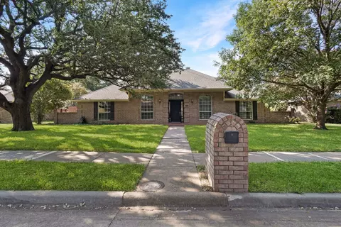 2600 Northcrest Dr, Plano, TX 75075