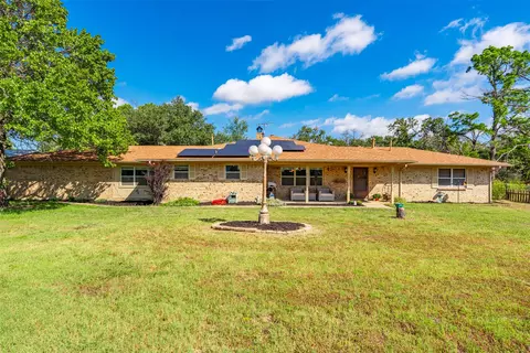 315 E Ladybird Ln, Azle, TX 76020