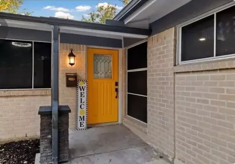 2847 Rochelle Rd, Irving, TX 75062