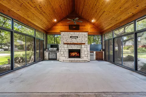 8922 Bellechase Rd, Granbury, TX 76049