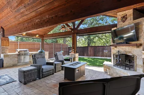 3303 Florence Dr, Corinth, TX 76210