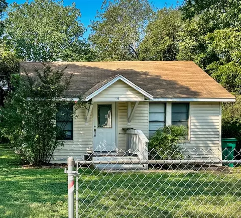 120 N Bermuda St, Lacy Lakeview, TX 76705