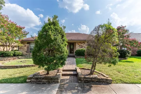 1710 Mayflower Dr, Carrollton, TX 75007