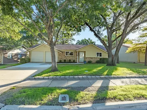 3016 Sun Valley St, Irving, TX 75062