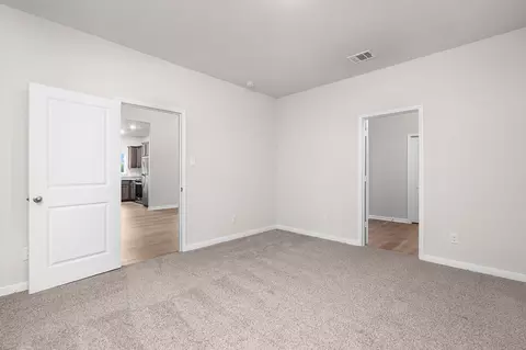 212 Southgate Dr, Terrell, TX 75160 photo 4