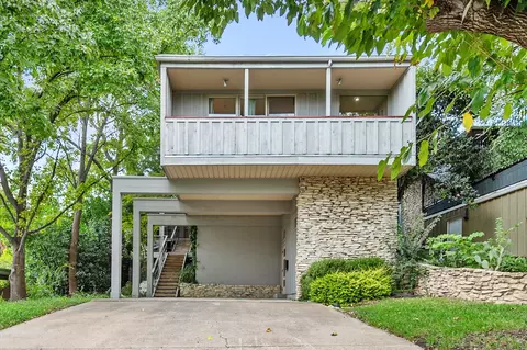 2720 Sandage Ave, Fort Worth, TX 76109