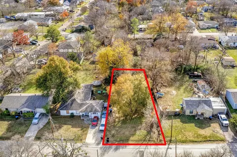 1207 Division St, Greenville, TX 75401