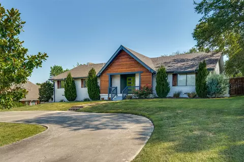 2910 S Country Club Rd, Garland, TX 75043