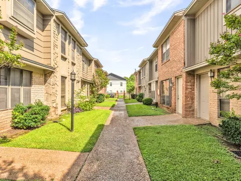 1310 Speight Ave, Waco, TX 76706