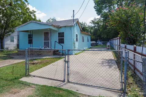 3130 Palacios Ave, Dallas, TX 75212
