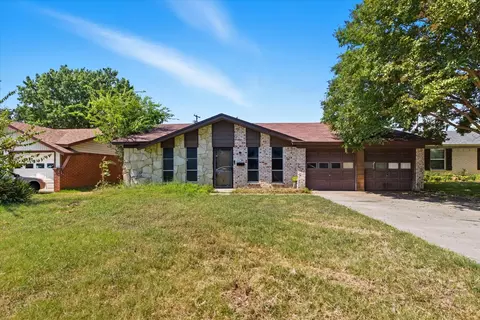 1101 Fouts Dr, Irving, TX 75061