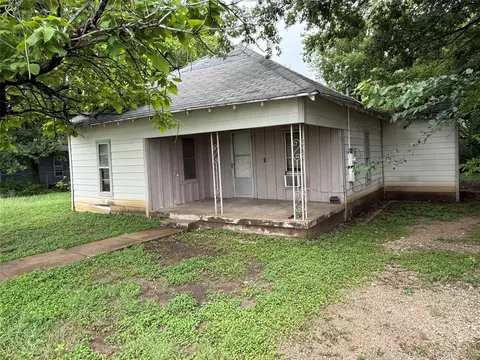 332 Harris St, Italy, TX 76651