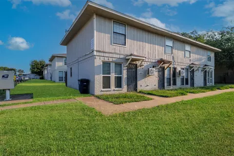4951 Miller Ave, Fort Worth, TX 76119
