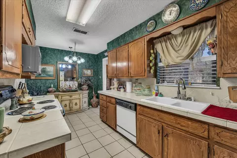 Kitchen - 3405 Edna Ave, Waco, TX 76708 photo 2 of 2