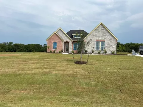 1430 Julian Dr, Van Alstyne, TX 75495