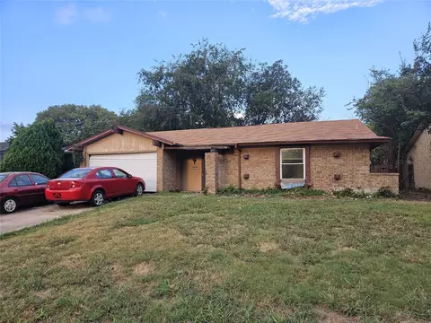 2901 Sam Houston Dr, Garland, TX 75044