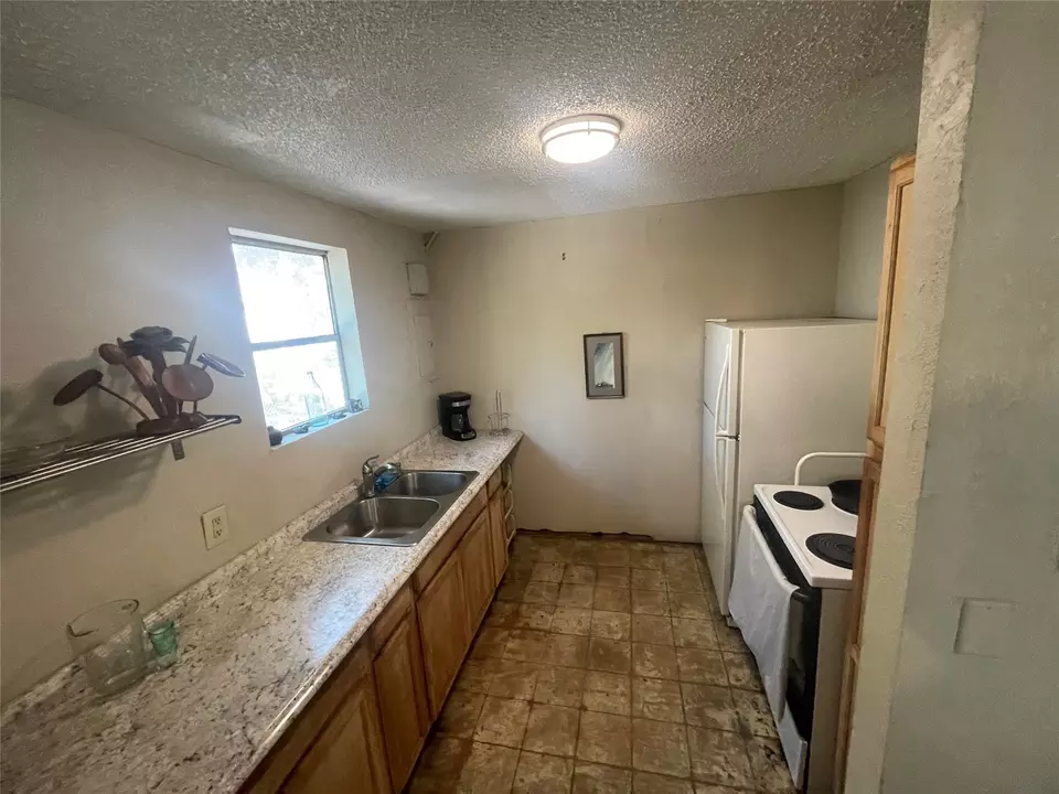  176 Meadow Lake Dr, Gun Barrel City, TX 75156 photo 4