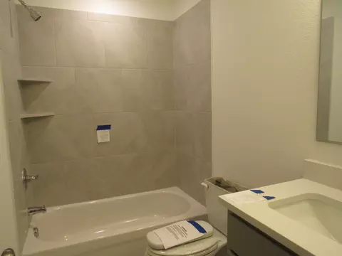 Bath - 3621 Beutel Rd, Lorena, TX 76655 photo 3 of 4