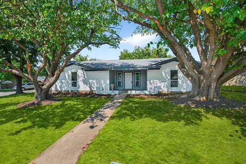 1401 La Salle Dr, Sherman, TX 75090
