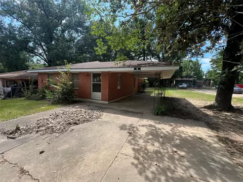 816 Dixie St, Natchitoches, LA 71457