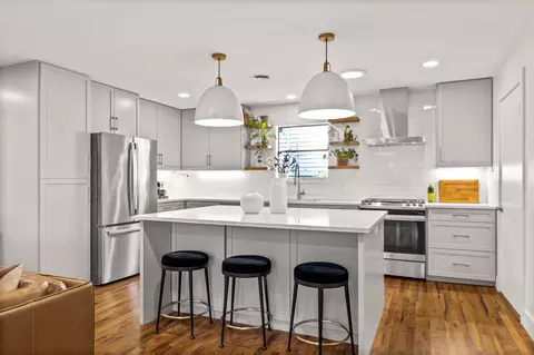 10523 Wyatt St, Dallas, TX 75218