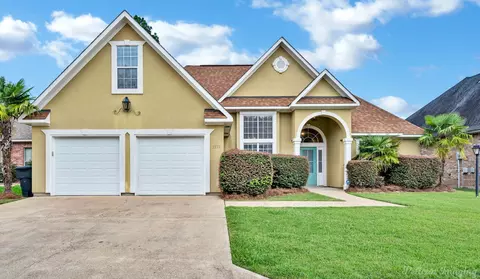 1171 Pelican Creek Dr, Shreveport, LA 71106