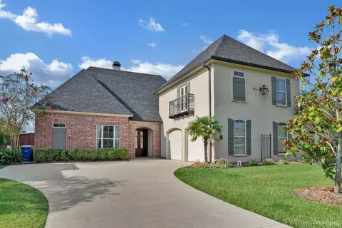 135 Creston Ln, Shreveport, LA 71106