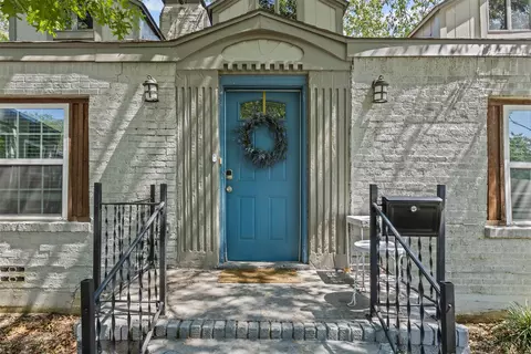 1808 Glenwick Dr, Fort Worth, TX 76114