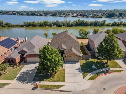 5417 Grenada Dr, Fort Worth, TX 76119