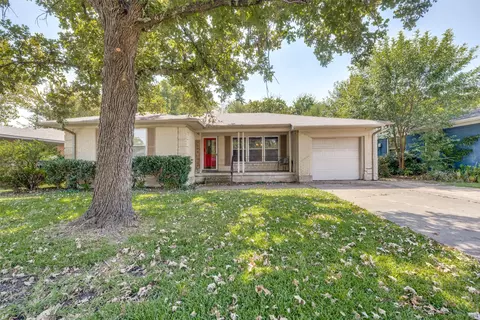 1706 W College St, Sherman, TX 75092