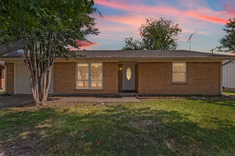 6505 Flamingo Rd, Greenville, TX 75402