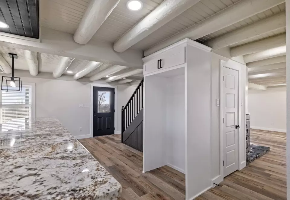 Entry Way - 400 Timber Wild Dr, Weatherford, TX 76087 photo 2 of 5