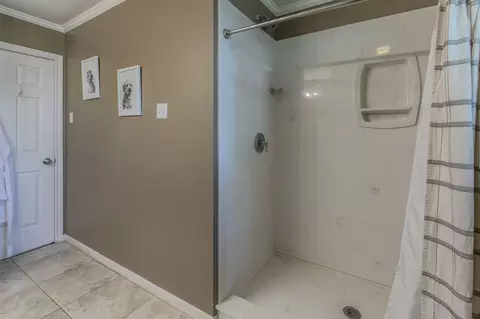 Bath - 9413 Mesquite Bend Rd, Waco, TX 76708 photo 5 of 5