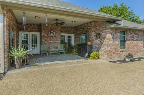 Exterior - 9413 Mesquite Bend Rd, Waco, TX 76708 photo 5 of 13